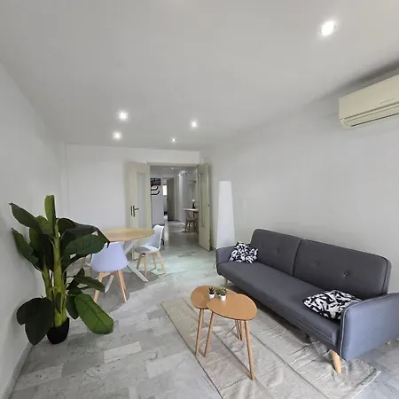 Large T2 50m From The Beaches Apartment