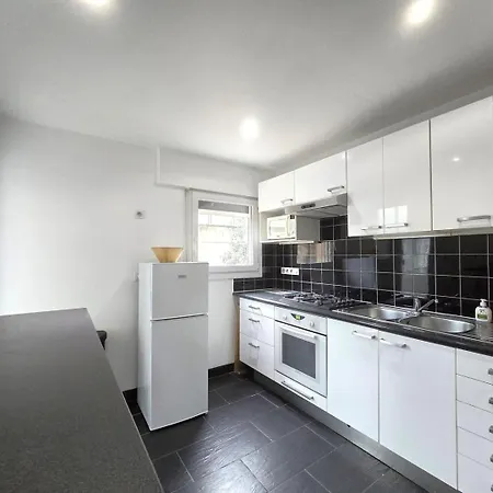 Large T2 50m From The Beaches *