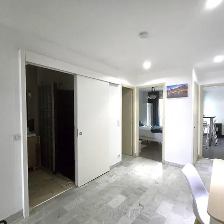 Large T2 50m From The Beaches * Nicea